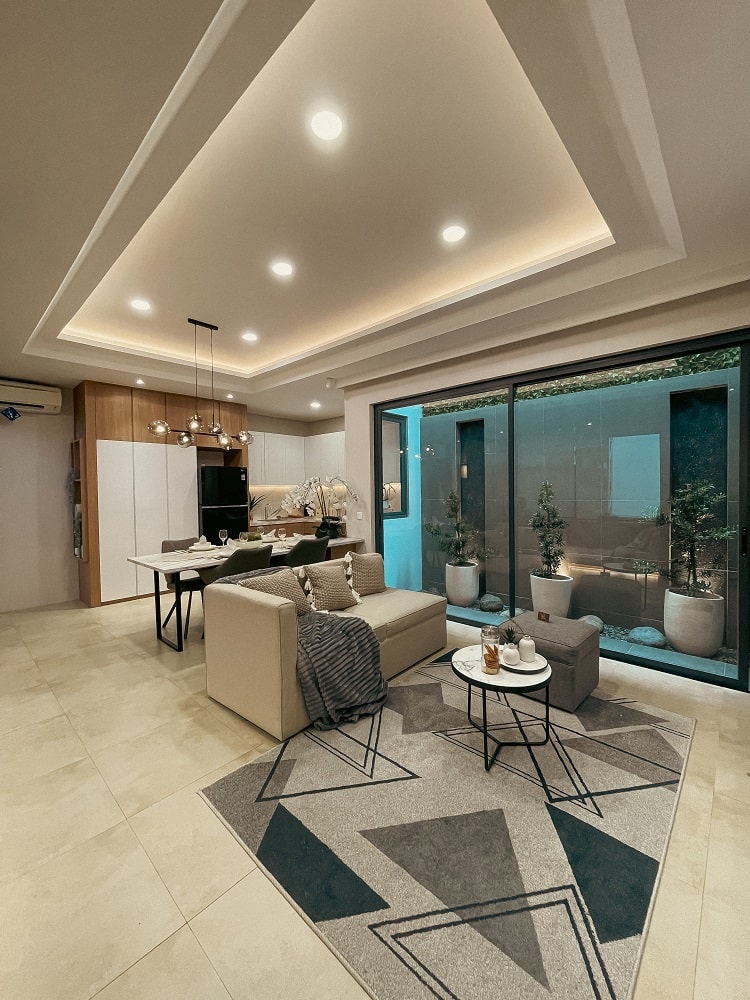 Living Room 2-min